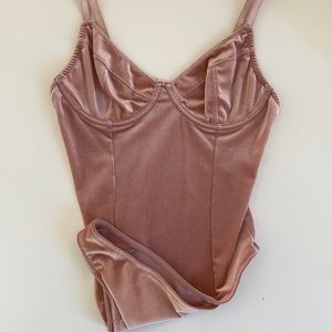 VELOUR BODYSUIT